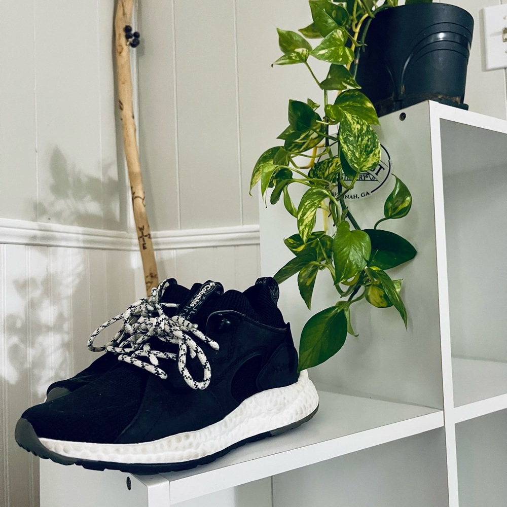 Brand New Rare Columbia Black and White Sneakers!